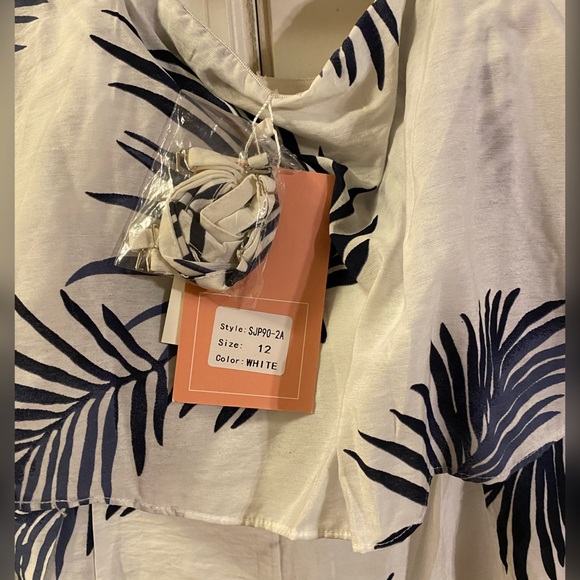 Flounce Jumpsuit - Picture 3 of 3